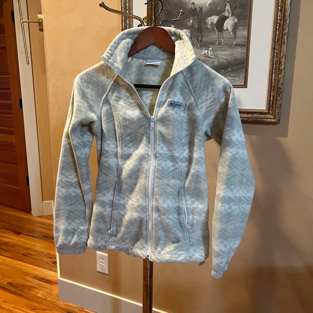 Columbia Light Blue & White Patterned Fleece Jacket